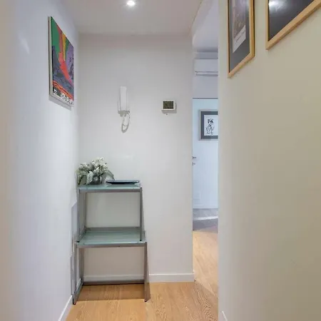 公寓 Joivy 1br In Isola With Stunning View To Bosco Verticale 米兰